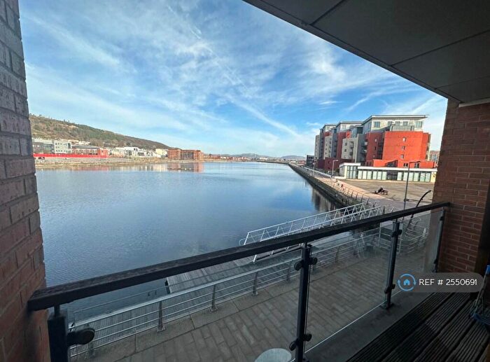 2 Bedroom Flat To Rent In Altamar, Swansea, SA1