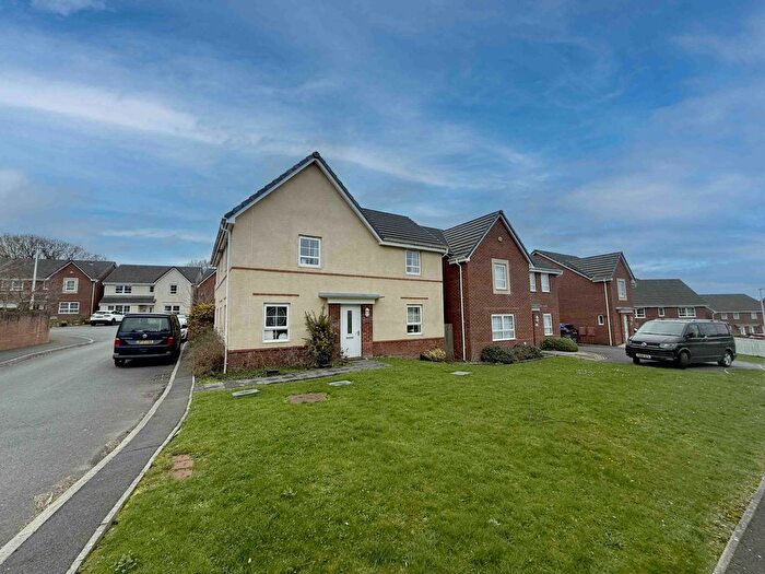 4 Bedroom Detached House For Sale In Heol Pentre Bach, Gorseinon, SA4