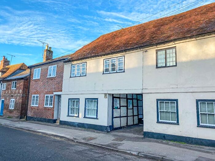 2 Bedroom Cottage To Rent In South Street, Wilton, SP2