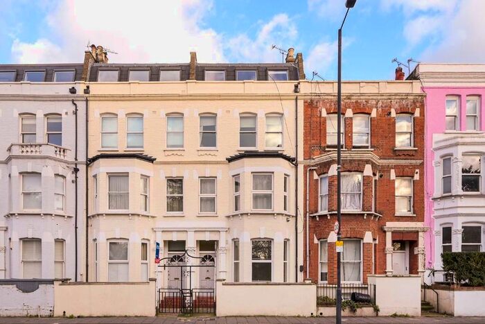 2 Bedroom Flat To Rent In Fulham Palace Road, London, SW6
