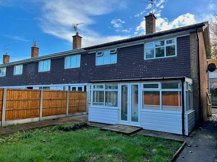 3 Bedroom Property To Rent In De Mauley Place, The Village, Stockton On The Forest, York, YO32