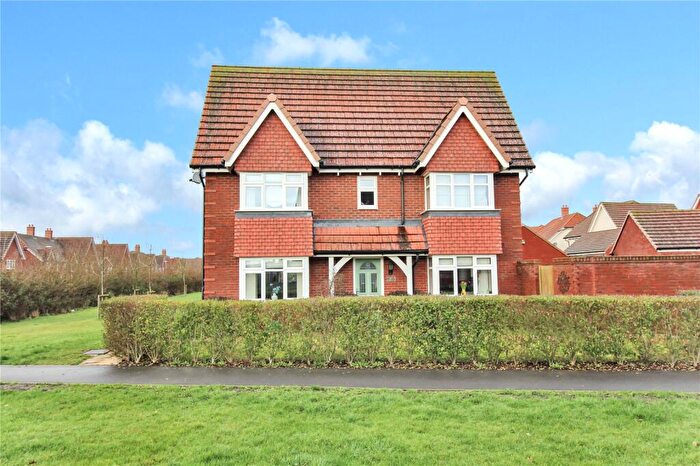 3 Bedroom End Of Terrace House For Sale In High Ground, Tadpole Garden Village, Swindon, Wiltshire, SN25