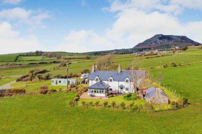 3 Bedroom Detached House For Sale In Llaniestyn, Gwynedd, LL53