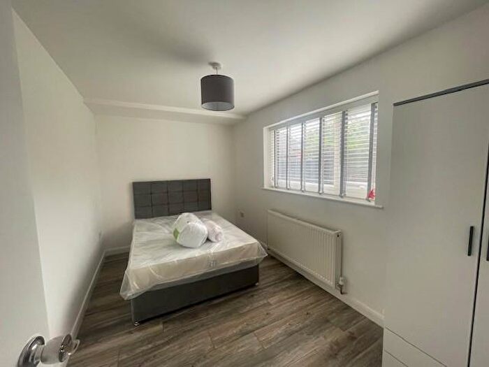 1 Bedroom Semi-Detached House To Rent In Banbury, Oxfordshire, OX16