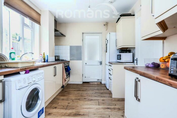 4 Bedroom Semi-Detached House To Rent In Pennard Green, Bath, BA2