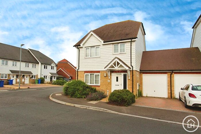 3 Bedroom Detached House To Rent In Debnam Grove, Sittingbourne, ME10