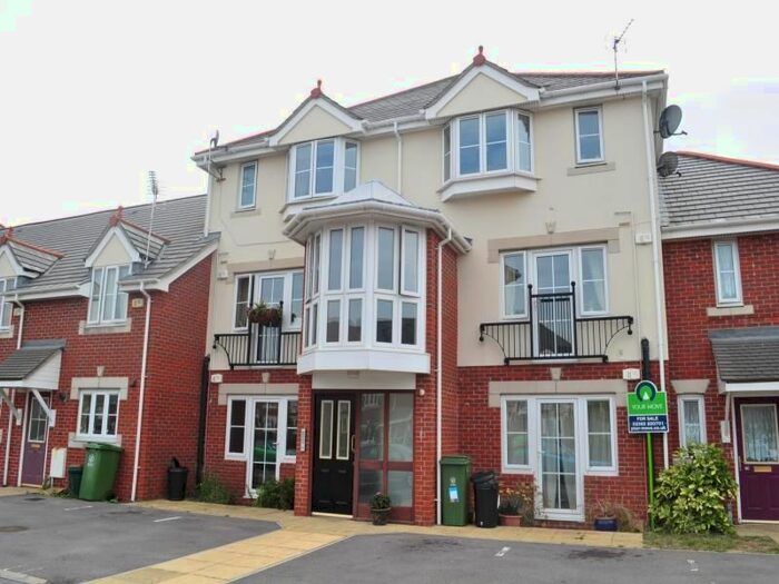2 Bedroom Flat To Rent In Wells Close, Portsmouth PO3
