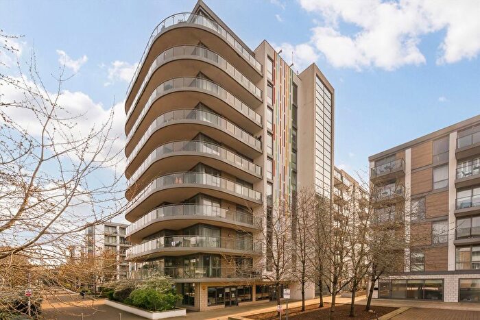 1 Bedroom Flat For Sale In Ealing Road, Brentford, TW8