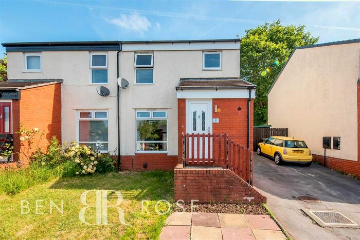 3 Bedroom Semi-Detached House To Rent In Mendip Road, Leyland, PR25