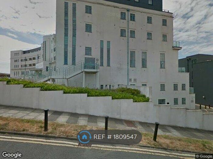 2 Bedroom Flat To Rent In Suez Way, Brighton, BN2