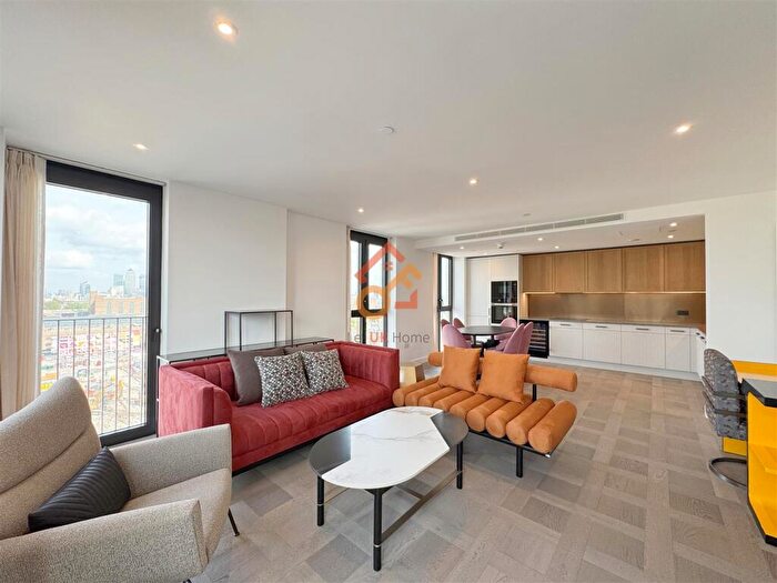 2 Bedroom Flat To Rent In Boxwood Gardens, London, E1W