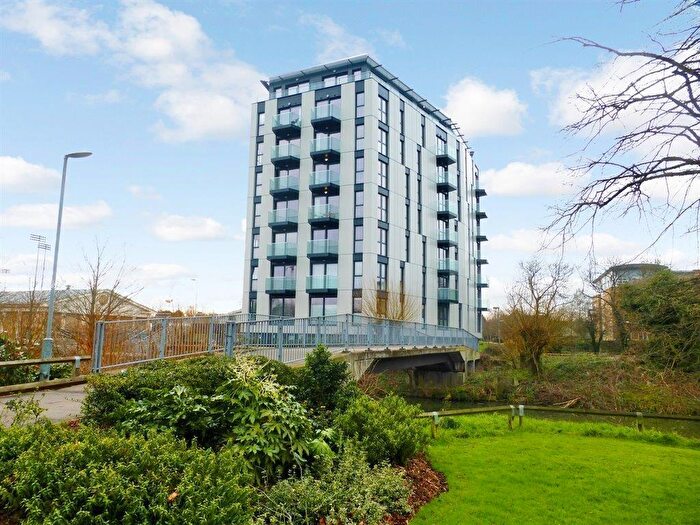 2 Bedroom Apartment To Rent In Century Tower, Shire Gate, Chelmsford, CM2