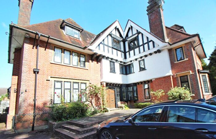 2 Bedroom Flat To Rent In Frithwood Avenue, Northwood, Middlesex, HA6