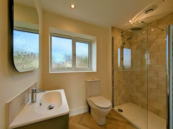 3 Bedroom Detached House For Sale In Woods Orchard Road, Tuffley, Gloucester, GL4