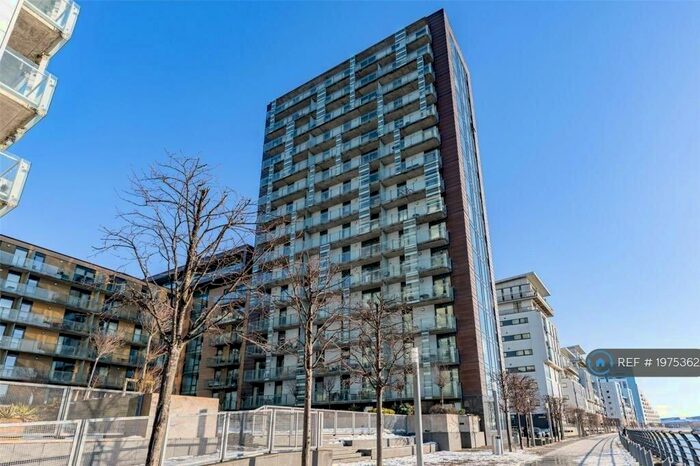 2 Bedroom Flat To Rent In Castlebank Place, Glasgow, G11