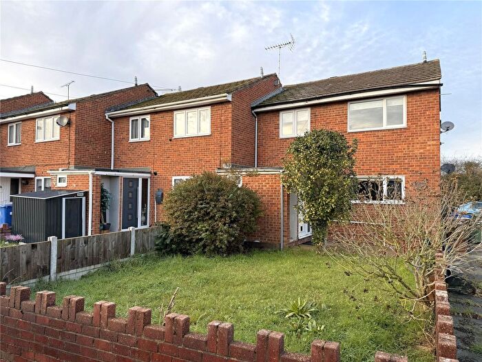 4 Bedroom End Terrace House For Sale In Milton Road, Stanford-Le-Hope, Essex, SS17