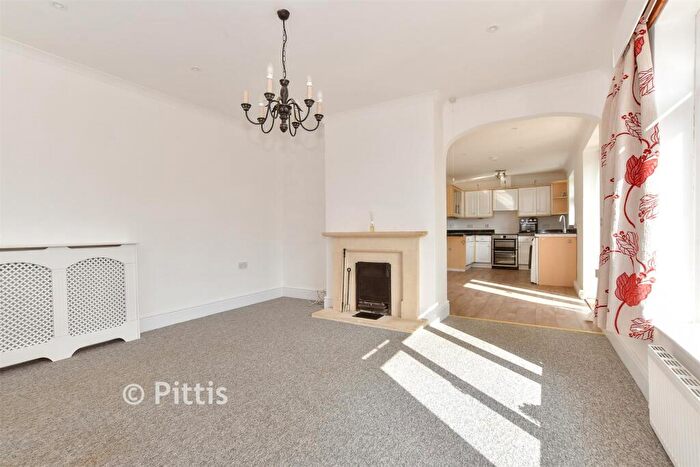 3 Bedroom Detached Bungalow For Sale In Victoria Road, Freshwater, Isle Of Wight, PO40