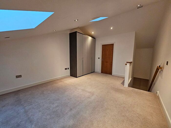 1 Bedroom Flat To Rent In Fraser Road, Perivale, Greenford, UB6