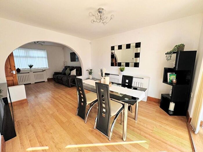 3 Bedroom Semi-Detached House For Sale In Warmington Road, Knotty Ash, Liverpool, L14