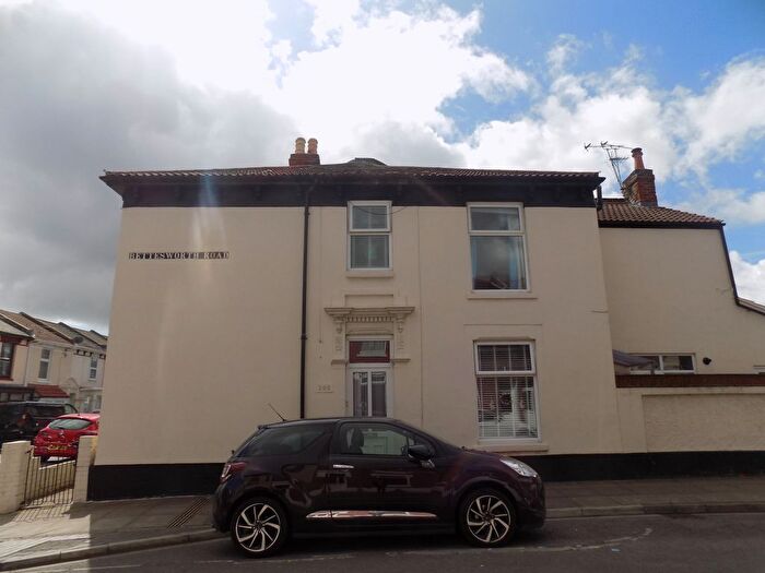 3 Bedroom End Of Terrace House To Rent In Shearer Road, Portsmouth, PO1