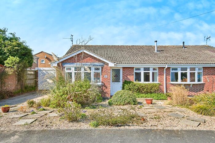 3 Bedroom Semi-Detached Bungalow For Sale In Albrighton Avenue, Stenson Fields, Derby, DE24