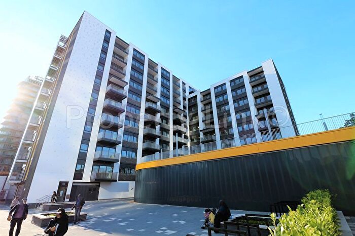 2 Bedroom Flat To Rent In Ilford Hill, Ilford, IG1