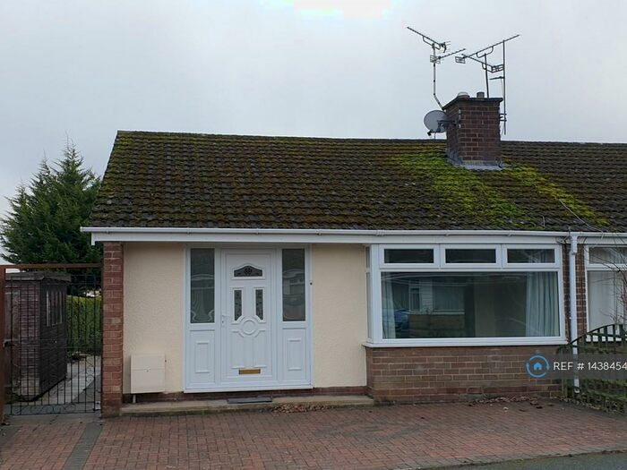 2 Bedroom Bungalow To Rent In Greenway View, Gresford, Wrexham, LL12