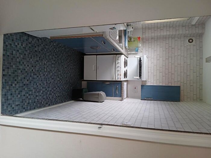 1 Bedroom Flat To Rent In Old Wells Close, M38