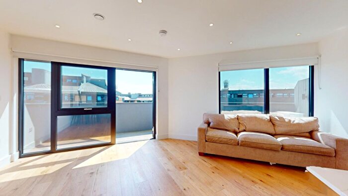 2 Bedroom Flat To Rent In New Horizons Court, Brentford, TW8