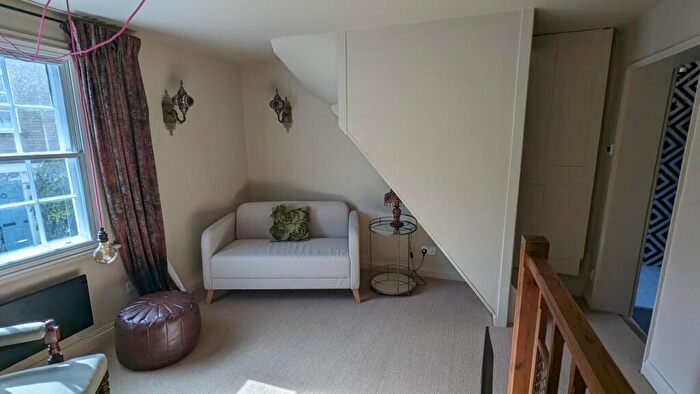 1 Bedroom Town House To Rent In Churchgate Street, Bury St. Edmunds, IP33