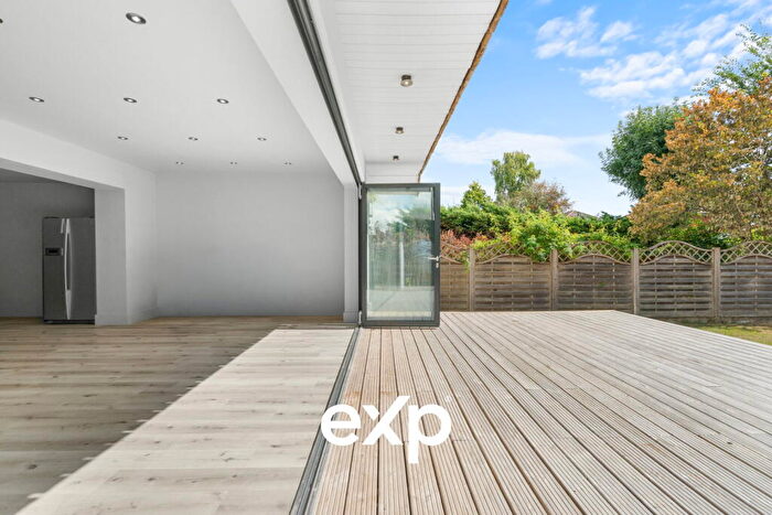 4 Bedroom Detached House For Sale In Broad Lane, Bracknell, RG12