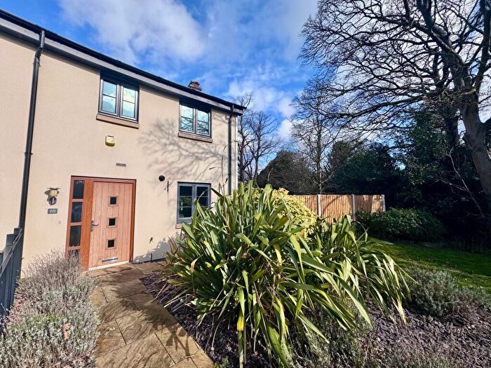 2 Bedroom Town House To Rent In Claypit Walk, Wilford, NG11