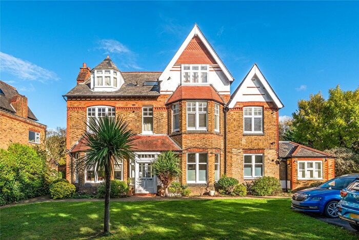 2 Bedroom Flat For Sale In Surbiton, KT6
