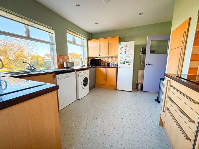 2 Bedroom Detached Bungalow For Sale In Bournemouth Road, Holland-On-Sea, Clacton-On-Sea, CO15