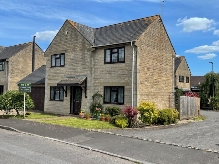 4 Bedroom Detached House To Rent In Bagworth Drive, Longwell Green, BS30