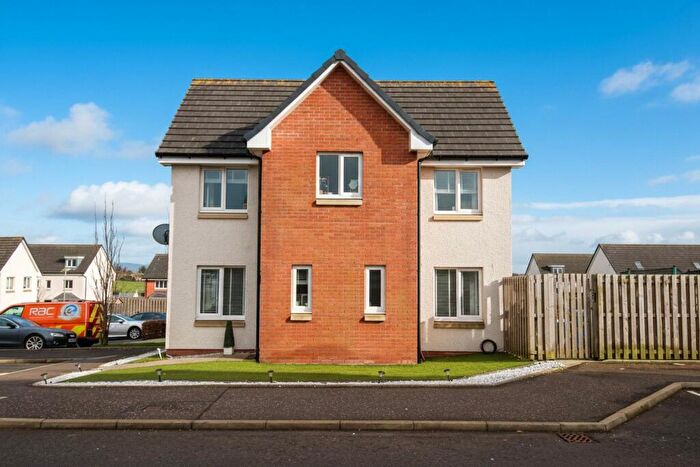 3 Bedroom End Of Terrace House To Rent In Farm View, Hill Of Beath, Cowdenbeath, Fife, KY4