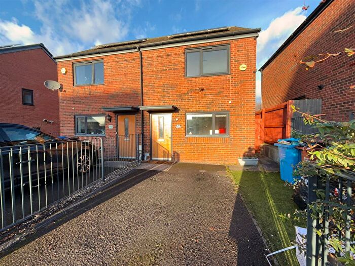 2 Bedroom Semi Detached House To Rent In Lawnswood Road, Manchester, M12