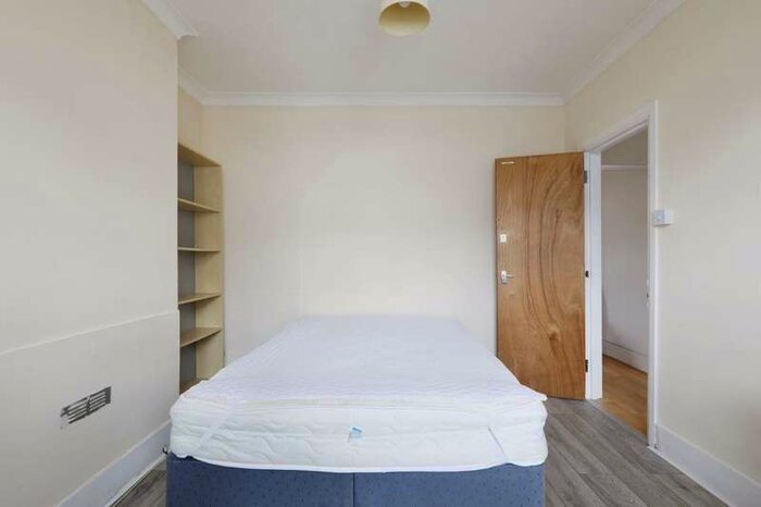 5 Bedroom House To Rent In Ladysmith Road, Brighton, BN2