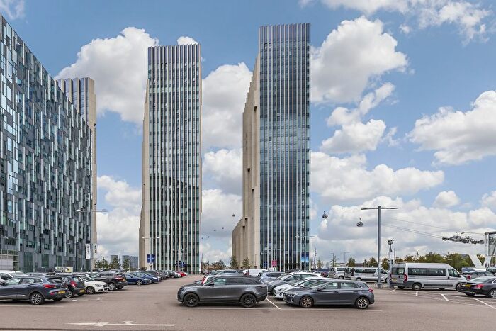 2 Bedroom Flat To Rent In Cutter Lane, London, SE10