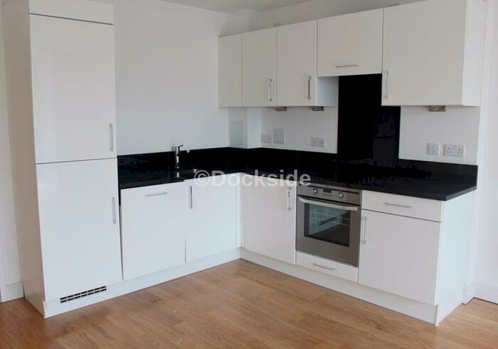 2 Bedroom Apartment To Rent In The Quays, Chatham Maritime, ME4