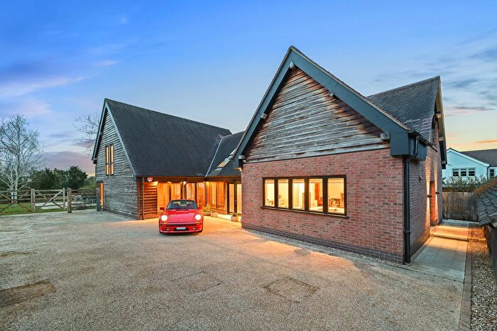 5 Bedroom Detached House For Sale In Moss Lane, Pinner, HA5