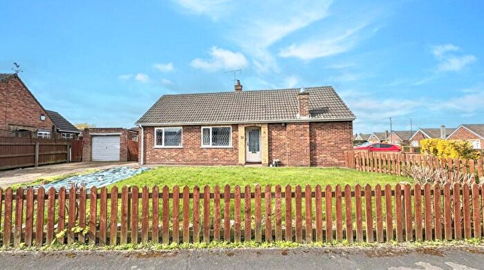 3 Bedroom Detached Bungalow For Sale In Stainton Drive, Immingham, DN40