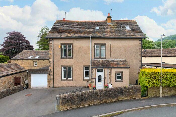 4 Bedroom Detached House For Sale In Holme Lane, Sutton-in-Craven, BD20