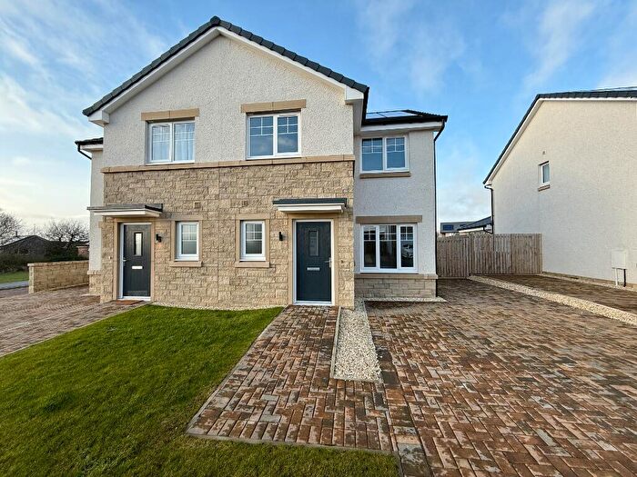 3 Bedroom Semi-Detached House To Rent In Castle Stuart Walk, Troon, South Ayrshire, KA10