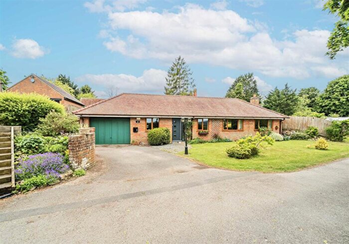 3 Bedroom Detached Bungalow For Sale In Chearsley, Buckinghamhsire, HP18