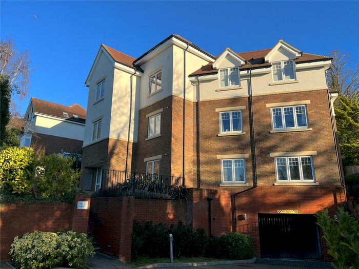 2 Bedroom Apartment To Rent In Russell Hill, Purley, CR8