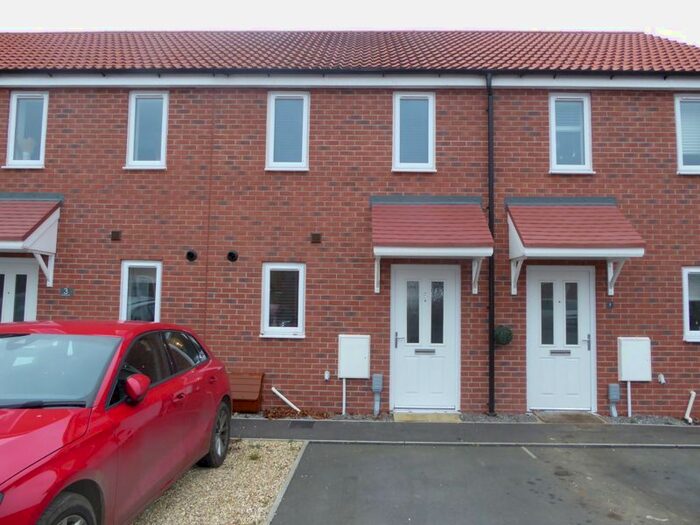 2 Bedroom Property To Rent In Collins Close, Langport, TA10