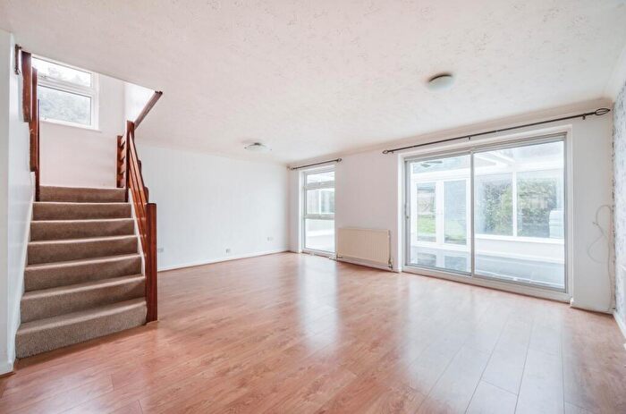 3 Bedroom Semi-Detached House To Rent In Fenton Close, Chislehurst, Kent, BR7