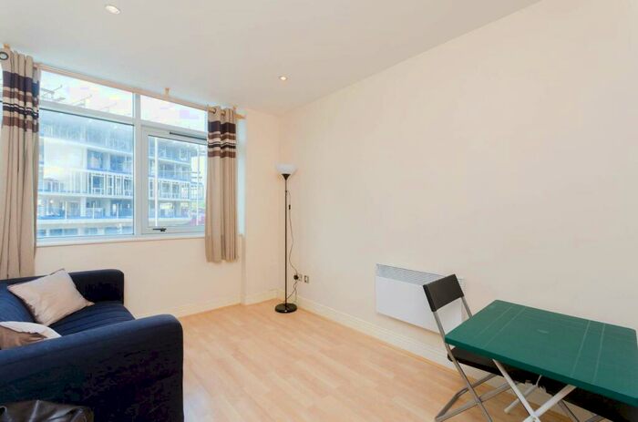 1 Bedroom Flat To Rent In Gerry Raffles Square, Stratford, London, E15