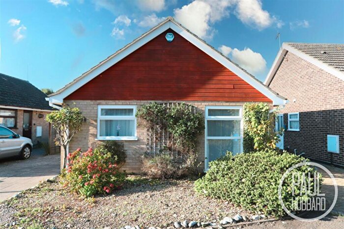 3 Bedroom Detached Bungalow For Sale In Wheatacre Drive, Corton, Suffolk, NR32